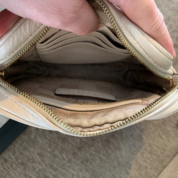 Coach Chicago Burgandy Purple Pebble Leather Hobo Crossbody Bag, Large purse. - Picture 4 of 8